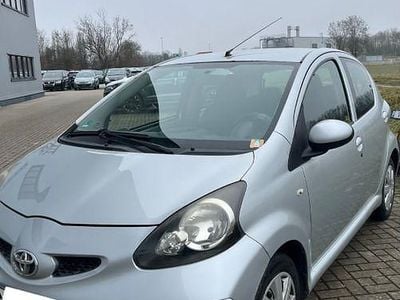 Gebraucht Toyota Aygo 68 PS (50 kW) 2007 Grau Kleinwagen