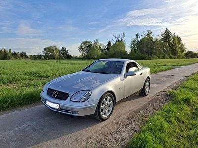 Usata Mercedes SLK200 136 CV (100 kW) 1998 Argento Cabrio