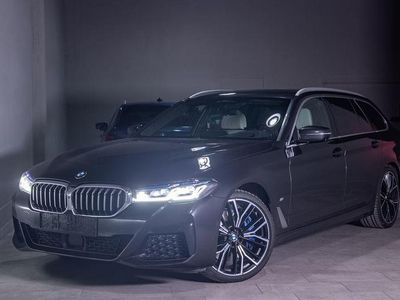 Gebraucht BMW 530 M Sport 286 PS (210 kW) 2021 Sophistograu brillanteffekt me Kombi