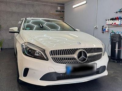Usata Mercedes A180 109 CV (80 kW) 2015 Bianco Berlina