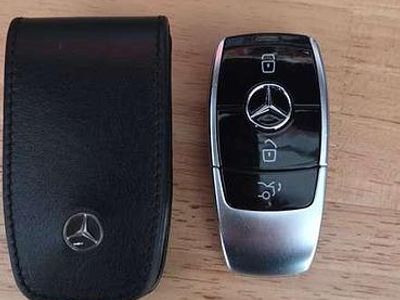 Gebraucht Mercedes E350 AMG line 299 PS (219 kW) 2019 Schwarz Coupé