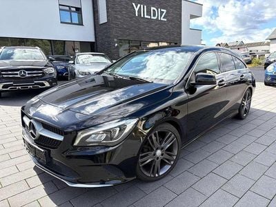 Gebraucht Mercedes CLA200 136 PS (100 kW) 2016 Schwarz Kombi