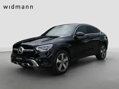 Gebraucht Mercedes GLC300e 320 PS (235 kW) 2021 Schwarz uni Coupé