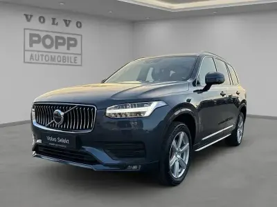 Usado Volvo XC90 Momentum 235 HP (172 kW) 2022 Azul SUV