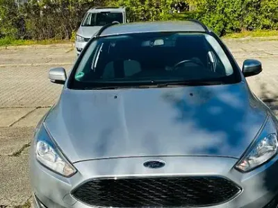 Gebraucht Ford Focus Titanium 125 PS (91 kW) 2018 Silber Limousine