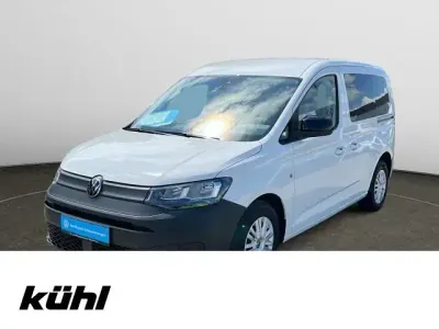 Gebraucht VW Caddy Basis 102 PS (75 kW) 2022 Candyweiß Van / Kleinbus