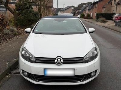 Begagnad VW Golf Cabriolet 105 HK (77 kW) 2014 Vit Cab