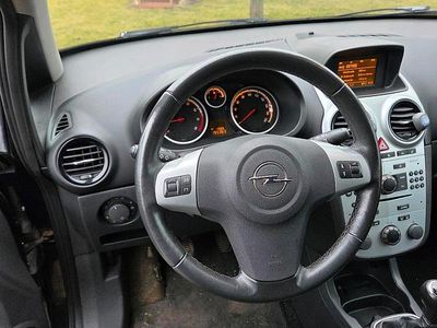 Gebraucht Opel Corsa 90 PS (66 kW) 2009 Schwarz Kleinwagen