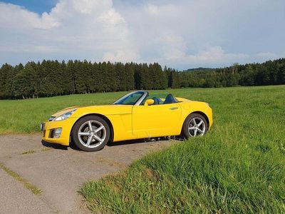 Used Opel GT 264 HP (194 kW) 2008 Yellow Cabriolet