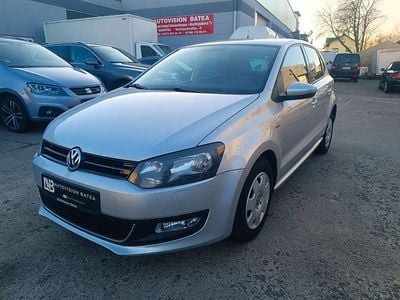 Usado VW Polo Life 69 HP (50 kW) 2013 Prateado Citadino