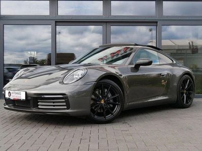 Porsche 911 Carrera
