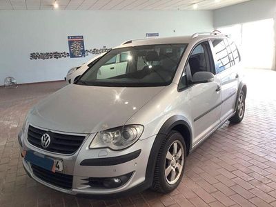 VW Touran Cross