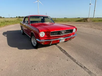 Gebraucht Ford V8 200 PS (147 kW) 1966 Rot Coupé