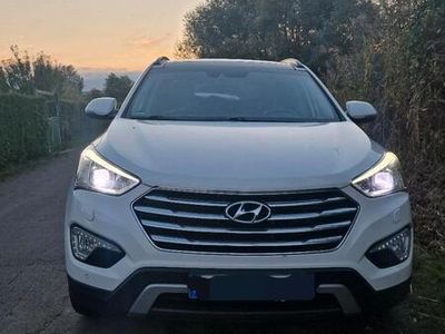 Hyundai Grand Santa Fe