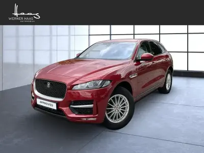 Begagnad Jaguar F-Pace R-Sport 250 HK (183 kW) 2017 Röd SUV