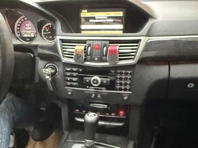 Gebraucht Mercedes E220 170 PS (125 kW) 2009 Limousine