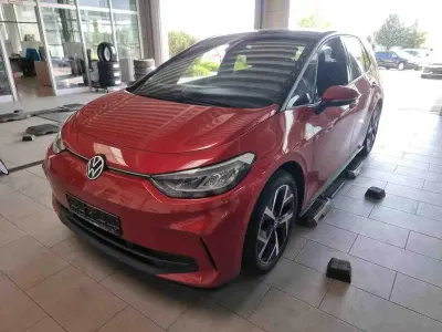 Gebraucht VW ID.3 Pro 150 kW (204 PS) 2024 Kings red Kleinwagen