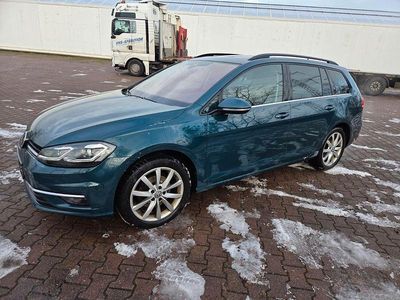 Grün Gebraucht 2017 VW Golf VII Highline Kombi | 11.000 € (Fairer Preis)