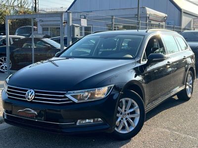 Gebraucht VW Passat Comfortline 150 PS (110 kW) 2015 Schwarz Kombi