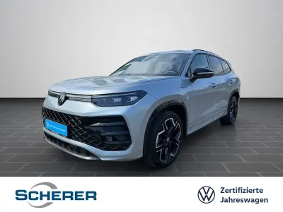 Gebraucht VW Tayron R-line 272 PS (200 kW) 2025 Oyster silver metallic (metallic) SUV