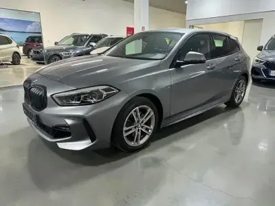 Gebraucht BMW 118 M Sport 150 PS (110 kW) 2022 Skyscraper grau metallic Kleinwagen