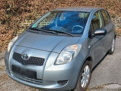 gebraucht Toyota Yaris 1,3-l-VVT RnB 1.Hand guter Zustand