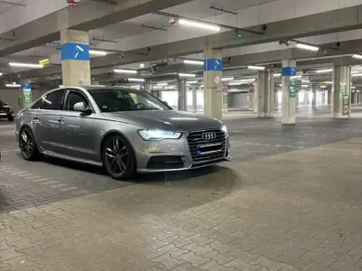 Gebraucht Audi A6 Ambiente 218 PS (160 kW) 2018 Grau Limousine