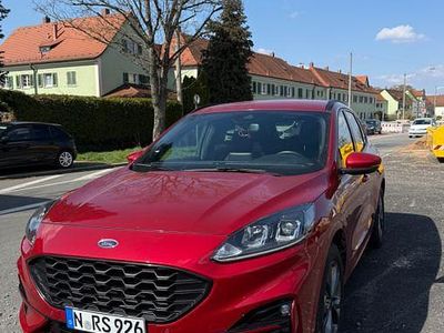 Gebraucht Ford Kuga ST-Line 224 PS (164 kW) 2021 Rot SUV