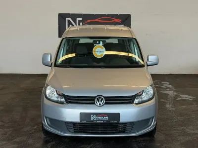 Usata VW Caddy Trendline 102 CV (75 kW) 2015 Argento Monovolume