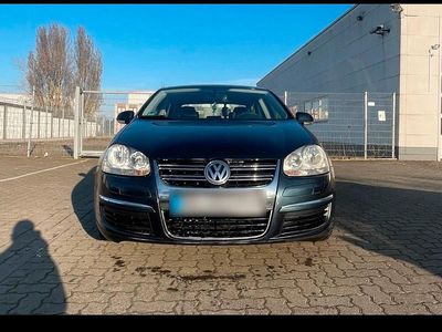 Usata VW Jetta 105 CV (77 kW) 2006 Blu Berlina