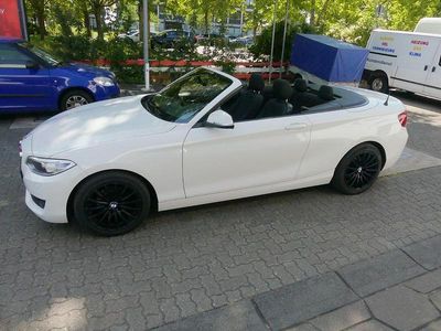 Gebraucht BMW 218 Advantage 150 PS (110 kW) 2016 Weiß Cabrio