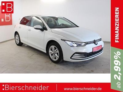 Second-hand VW Golf VIII Life 131 CP (96 kW) 2024 Alb Berlinǎ
