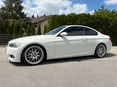Gebraucht BMW 320 M Sport 177 PS (130 kW) 2008 Weiß Coupé