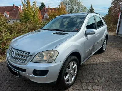 Gebraucht Mercedes ML320 224 PS (164 kW) 2006 Silber SUV