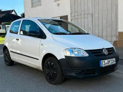 Gebraucht VW Fox 55 PS (40 kW) 2009 Weiß Kleinwagen