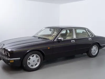 Käytetty Jaguar XJ40 222 HP (163 kW) 1995 Punainen Sedan
