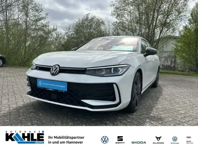 Gebraucht VW Passat R-line 110 PS (80 kW) 2024 Weiß Kombi