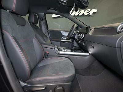 Mercedes EQA250+