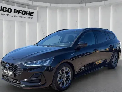 Gebraucht Ford Focus ST-Line 155 PS (114 kW) 2025 Agate black metallic Kombi