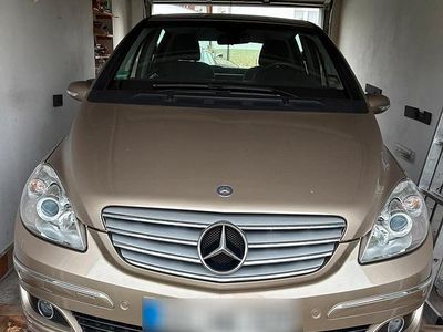 Gebraucht Mercedes 170 116 PS (85 kW) 2008 Gold Limousine