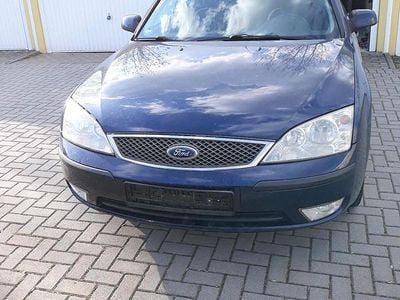 Gebraucht Ford Mondeo 125 PS (91 kW) 2005 Blau Kombi