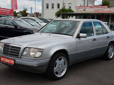 Gebraucht Mercedes E280 193 PS (141 kW) 1993 Silber Limousine
