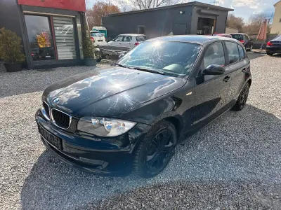 Gebraucht BMW 116 122 PS (89 kW) 2010 Schwarz Kleinwagen
