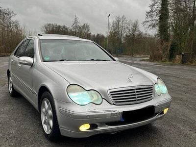 Mercedes C240