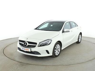 Gebraucht Mercedes A180 Style 122 PS (89 kW) 2017 Weiß Limousine