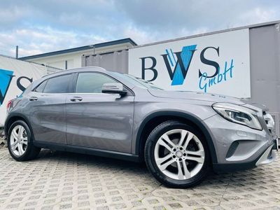 gebraucht Mercedes GLA200 Urban/Pano/Navi/Bi-Xenon/Park*Tempomat