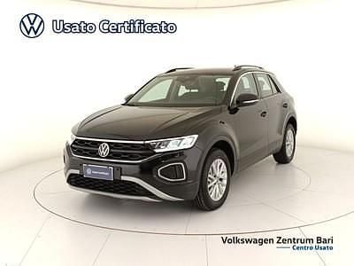 Second-hand VW T-Roc Life 115 CP (84 kW) 2025 Negru SUV