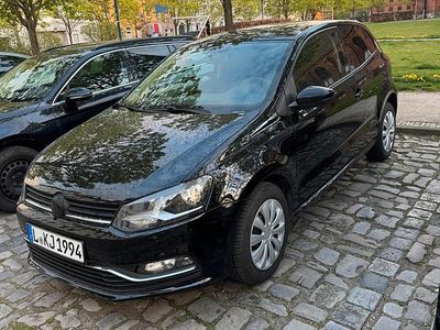 Gebraucht VW Polo 75 PS (55 kW) 2014 Schwarz Kleinwagen