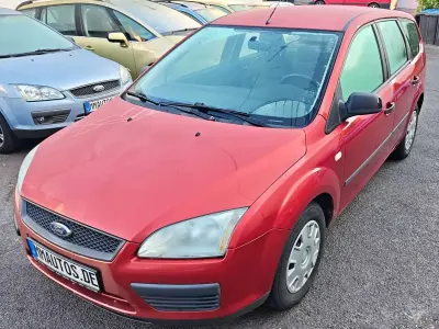 Używany Ford Focus Titanium 101 KM (74 kW) 2006 Czerwony Kombi