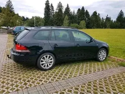 Gebraucht VW Golf VII Match 105 PS (77 kW) 2013 Schwarz Kombi